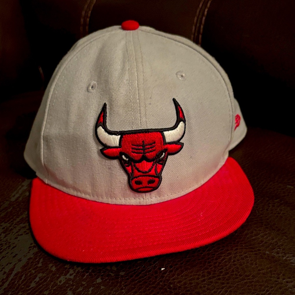 Chicago Bulls Baseball Cap. 7 1/4